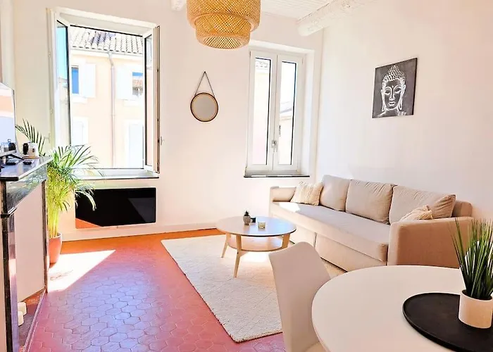Apartament A 100m Des Barques