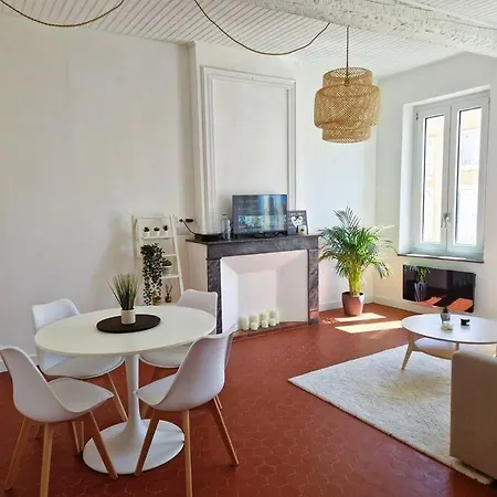 A 100m Des Barques *